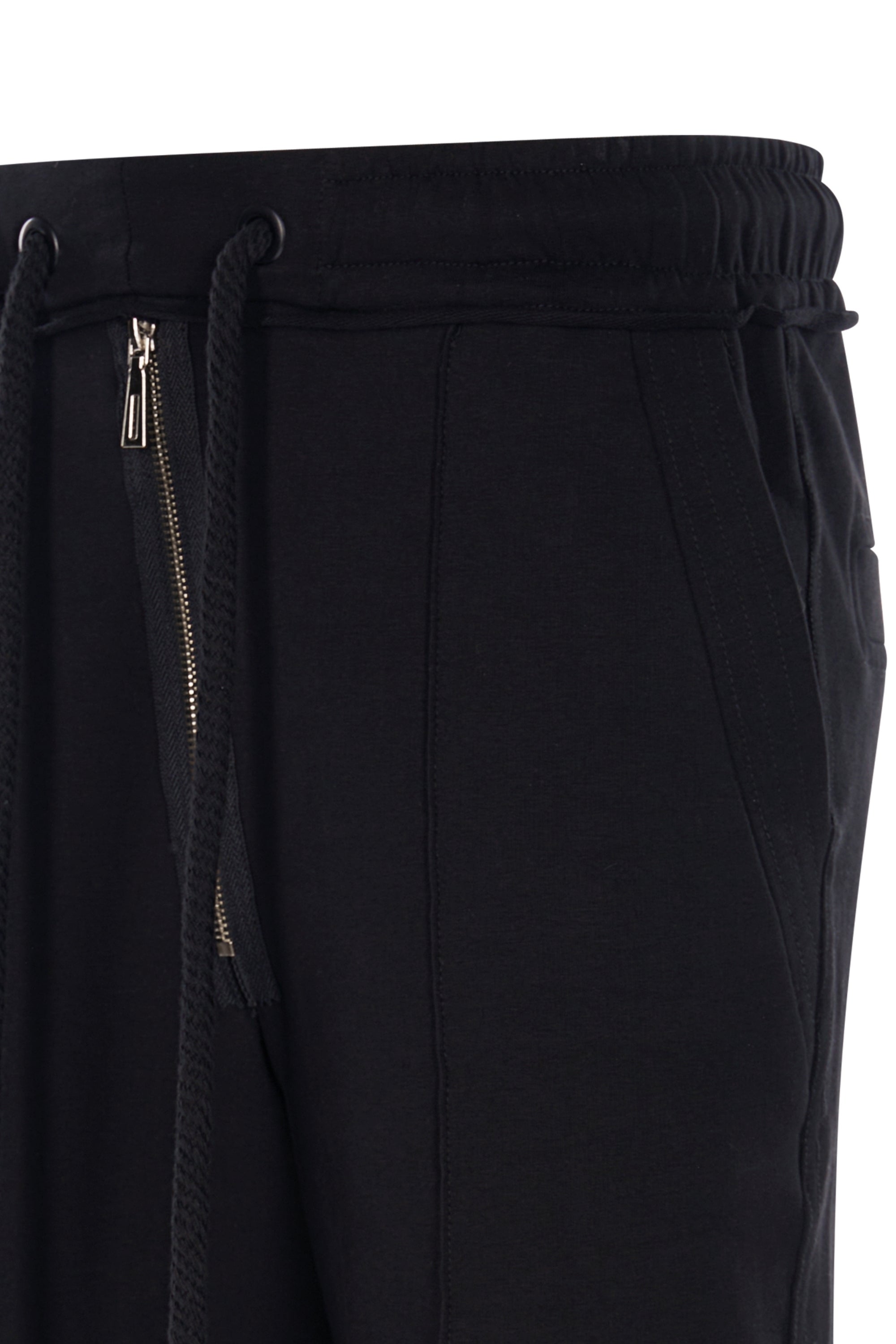 Pantaloni Negri Evazati si Fermoar Metalic