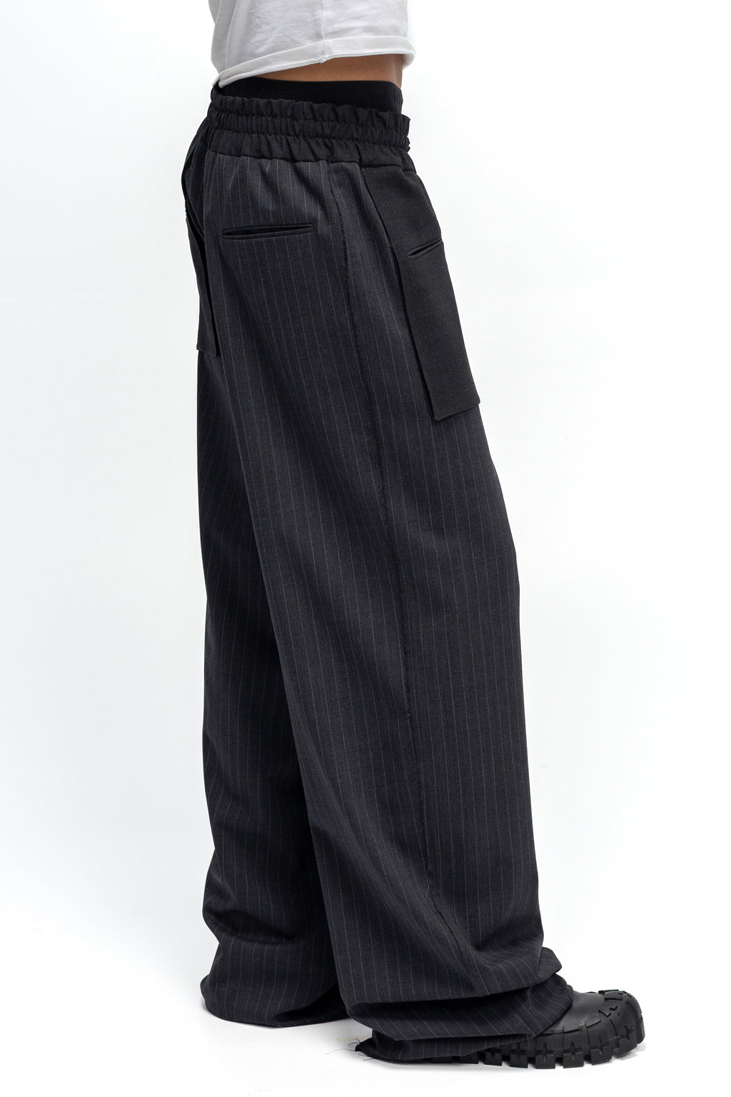 Pantaloni Wide-Leg Cu Dungi Si Buzunare Patch Oversized