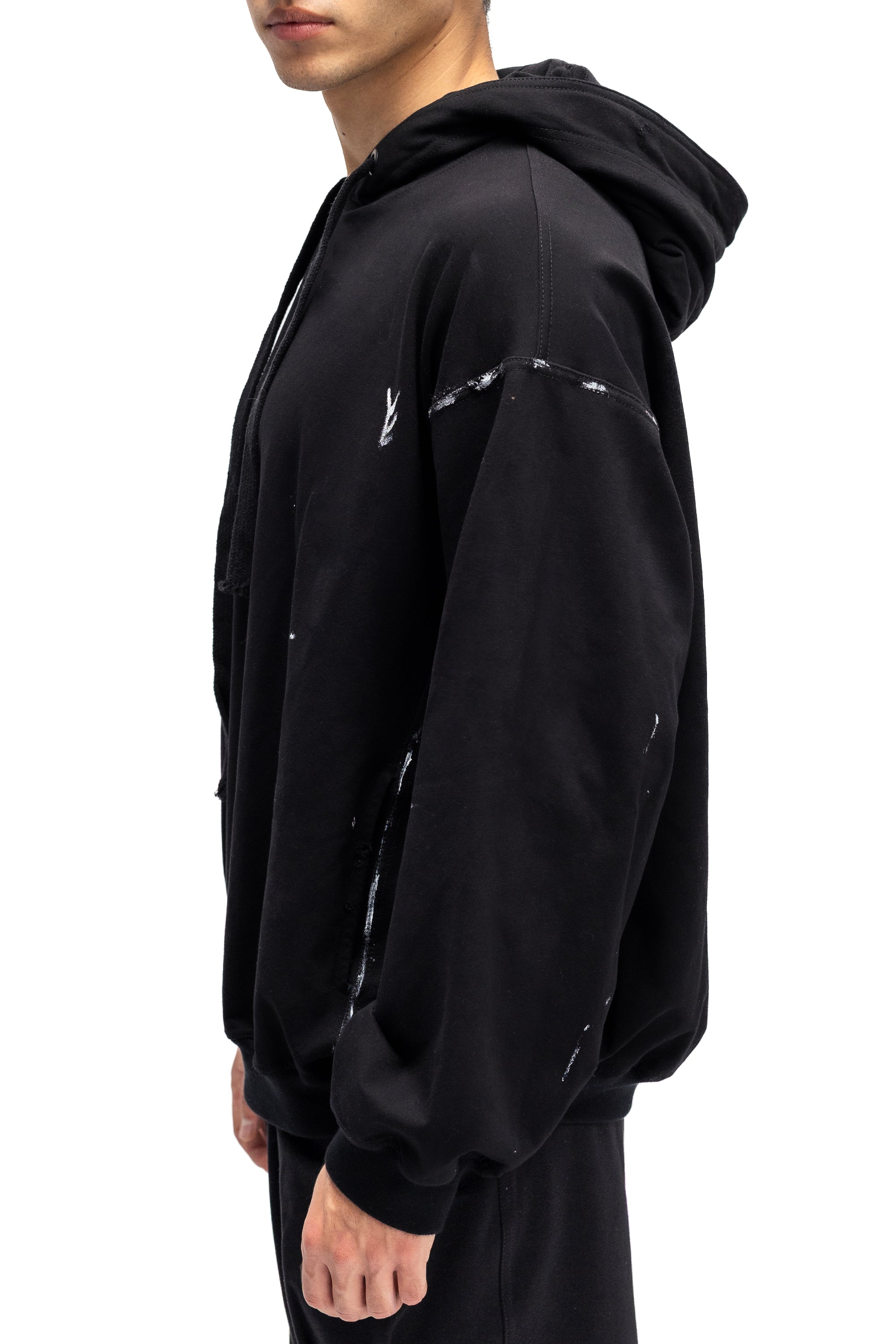 Hanorac Negru cu Gluga Pictat