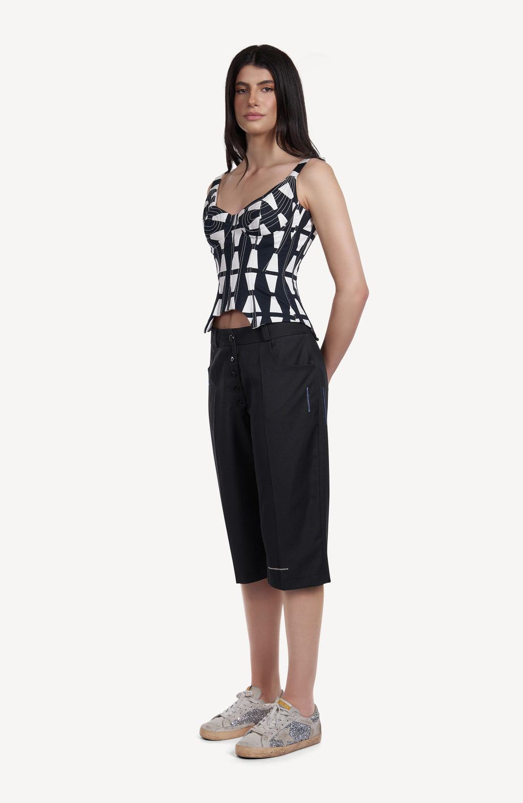 Pantaloni Midi Tailoring cu Nasturi Decorativi Negri