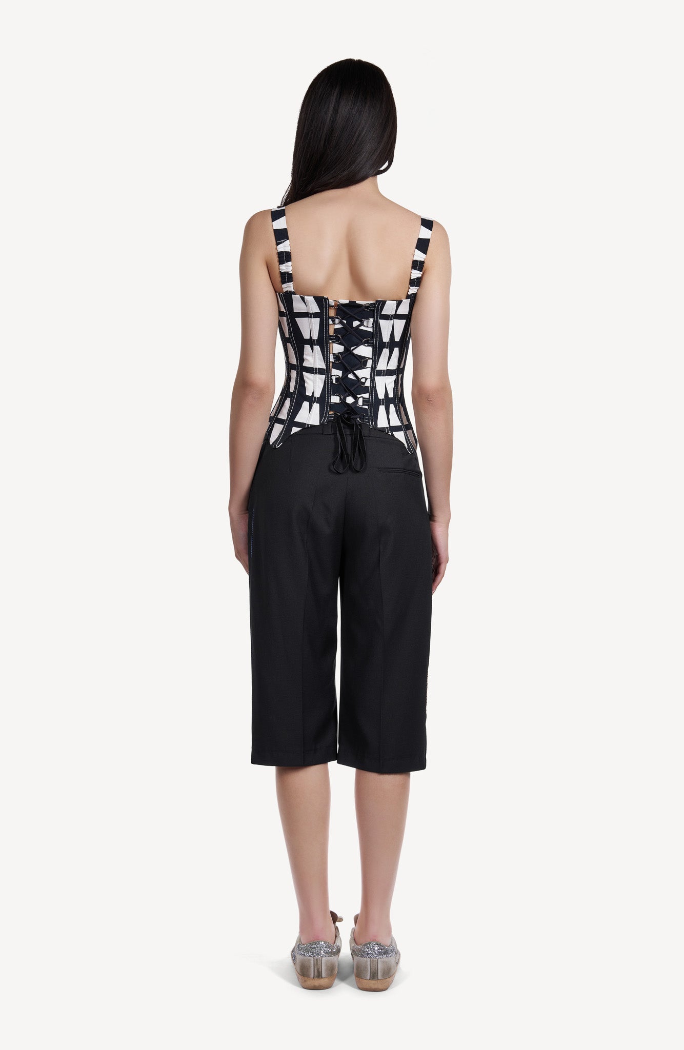 Pantaloni Midi Tailoring cu Nasturi Decorativi Negri