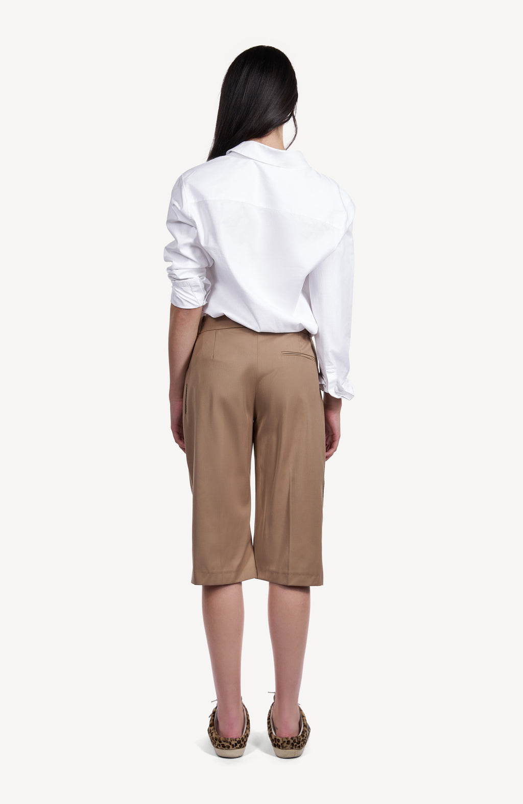 Pantaloni Camel cu Nasturi Decorativi