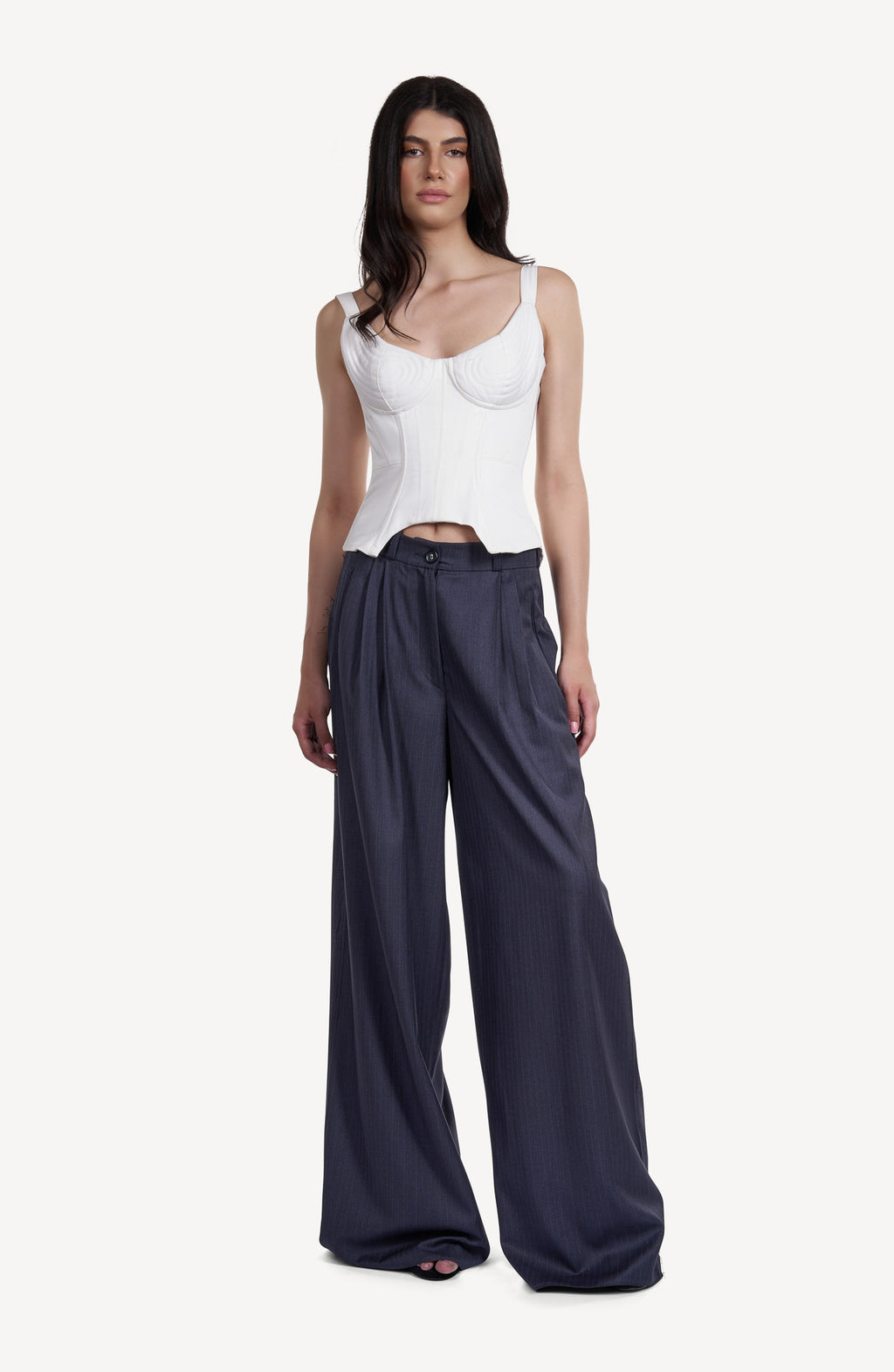 Pantaloni Bleumarin cu Dungi si Detalii Tailoring