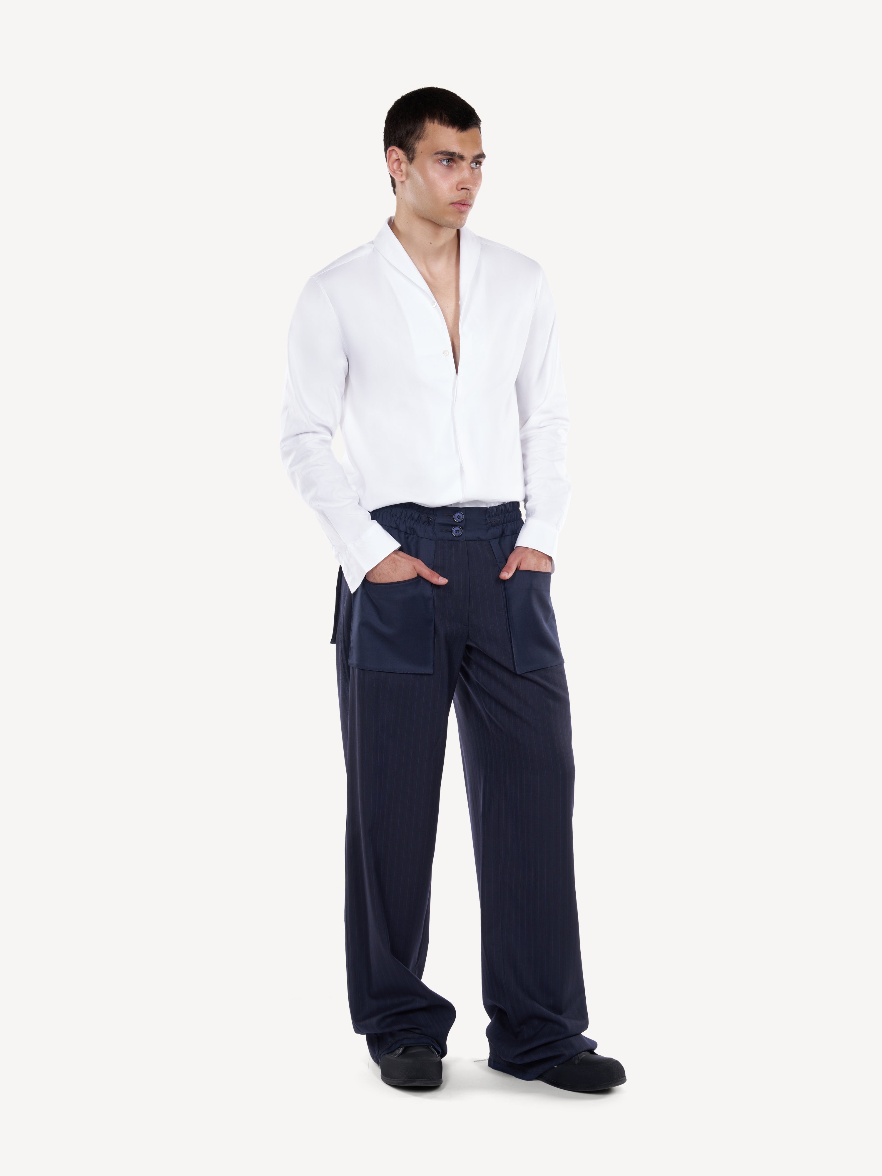 Pantaloni lejeri cu talie elastica