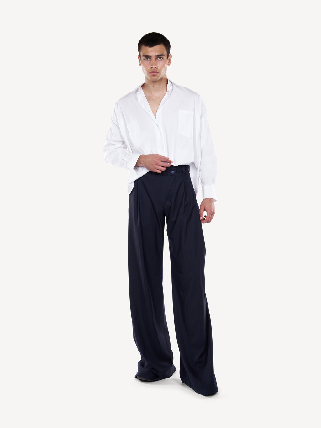 Pantaloni elganti cu detalii