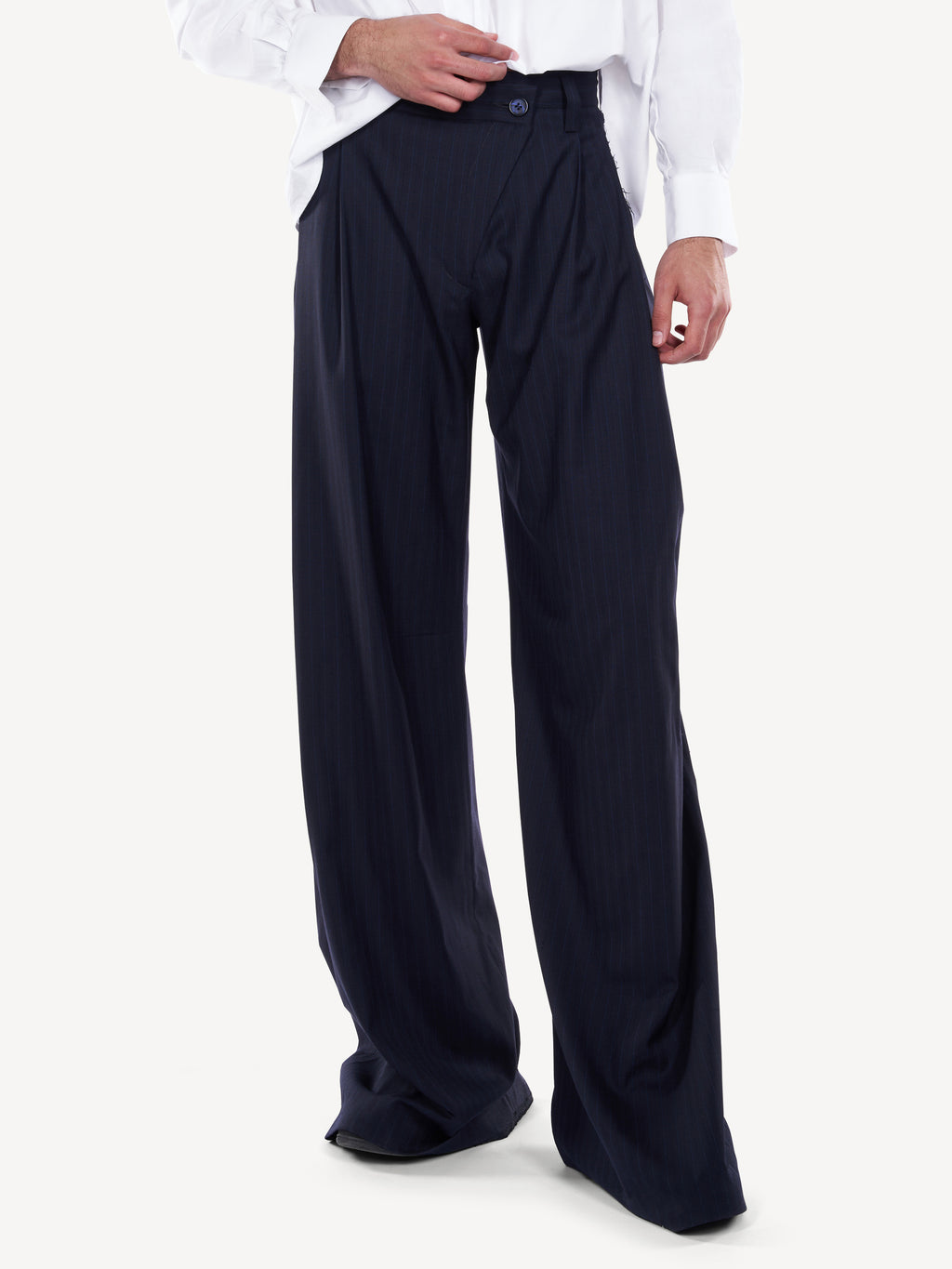 Pantaloni elganti cu detalii