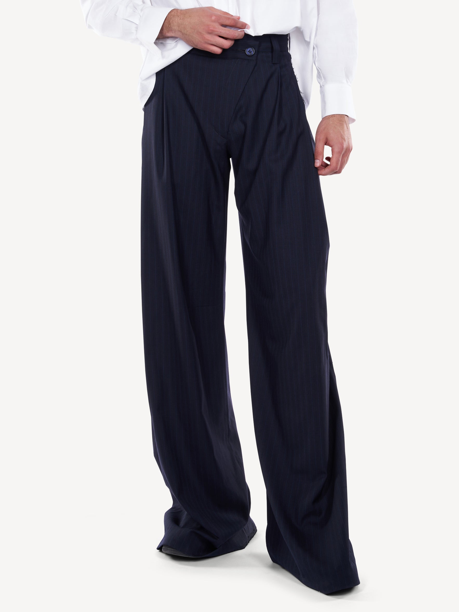 Pantaloni elganti cu detalii