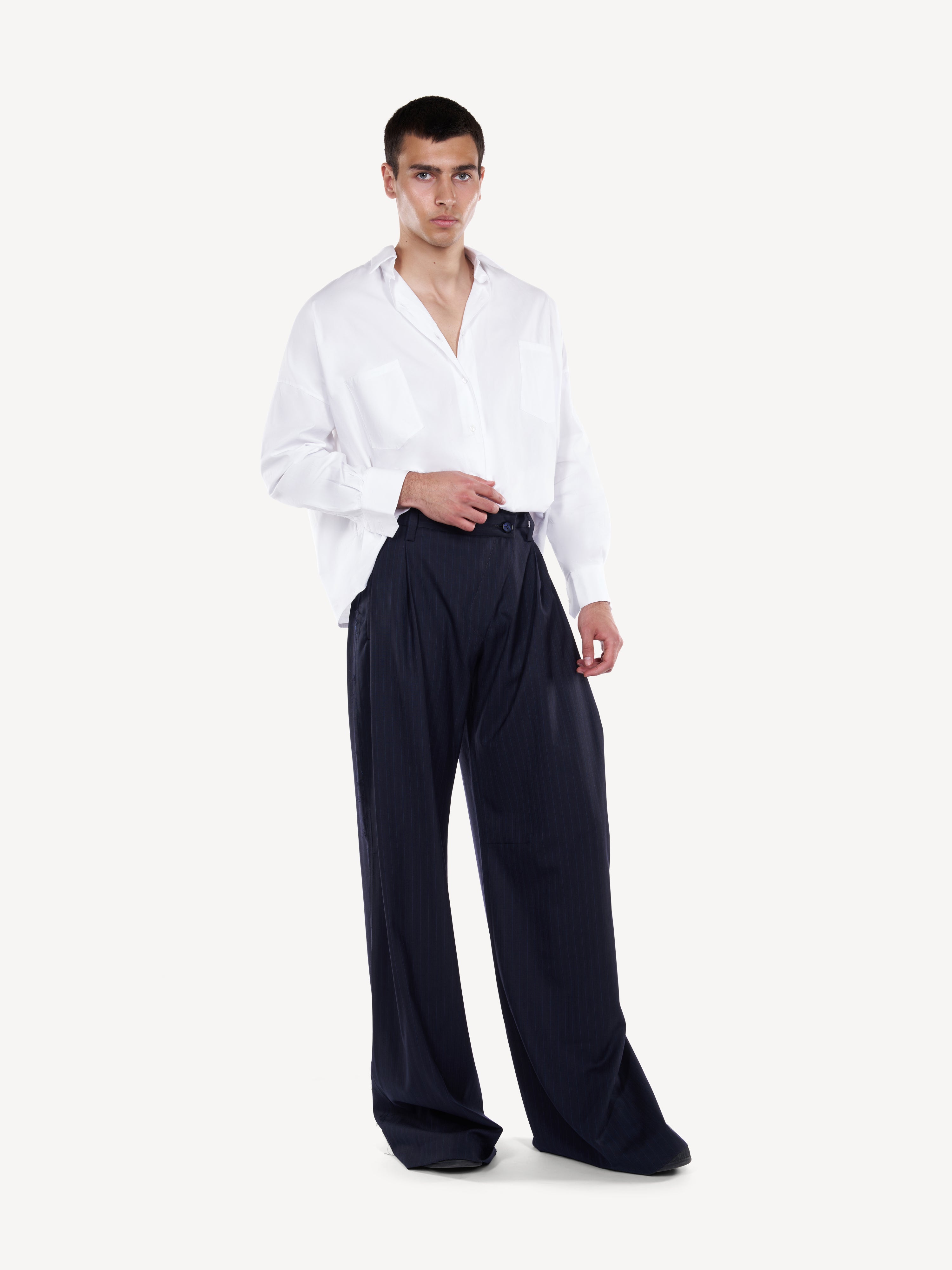 Pantaloni elganti cu detalii