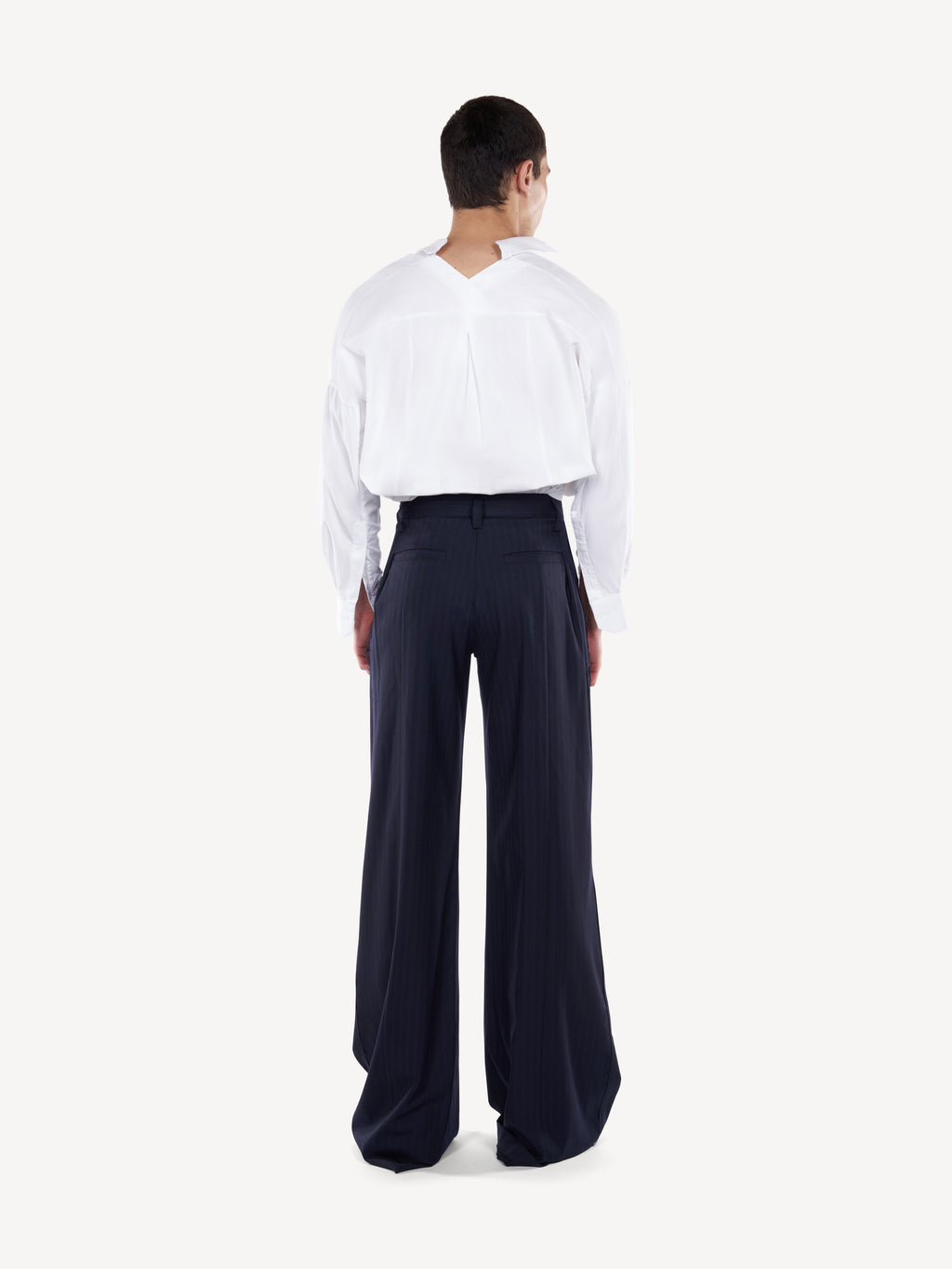 Pantaloni elganti cu detalii