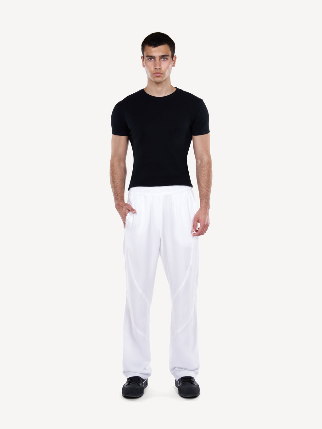 Pantaloni din in alb