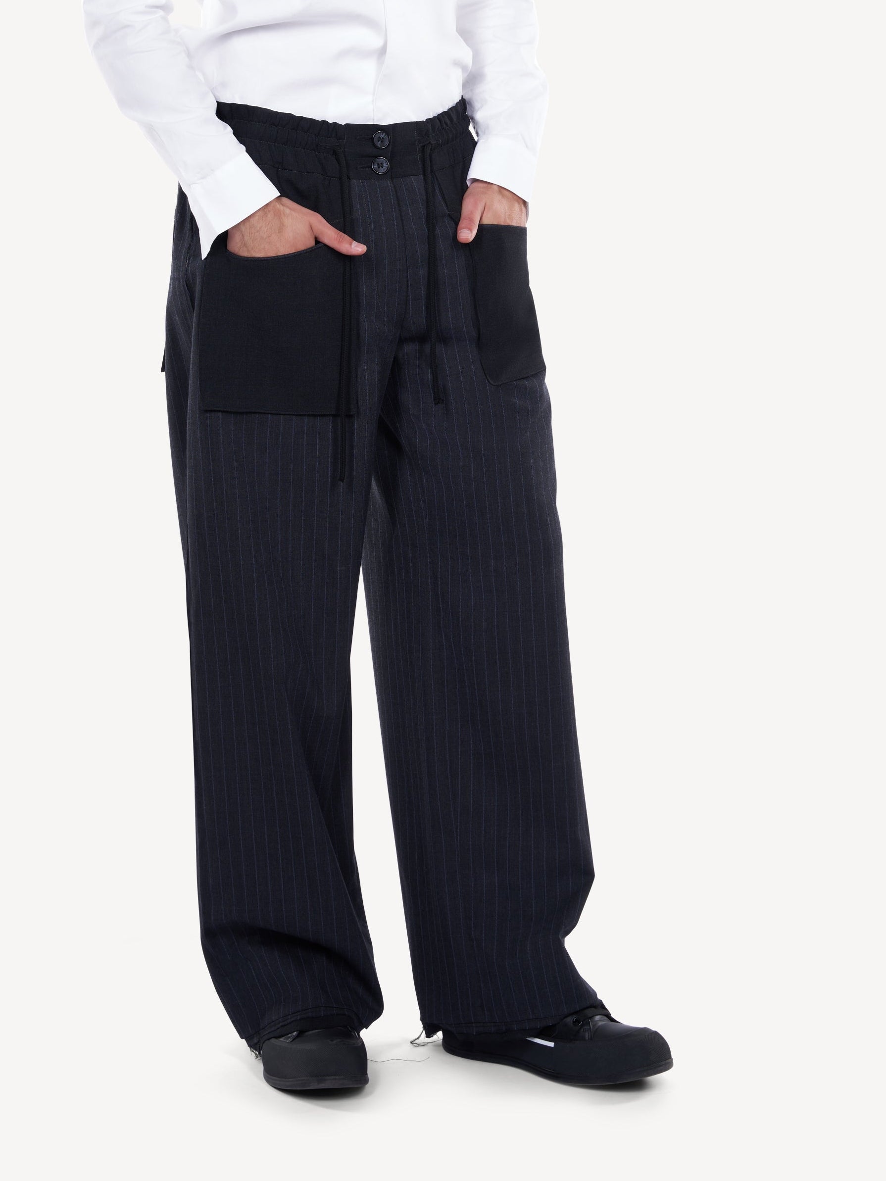 Pantaloni Wide-Leg Cu Dungi Si Buzunare Patch Oversized